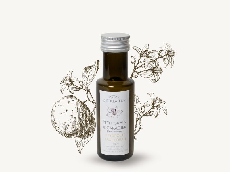 Hydrolat de Petit grain Bigaradier 1 Bouteille d'hydrolat de petit grain bigaradier